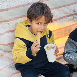 Provide <b>clean water & iftar meals every night for 6 fasting Muslims</b>