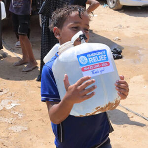 Support <b>clean water access</b> for families in Gaza